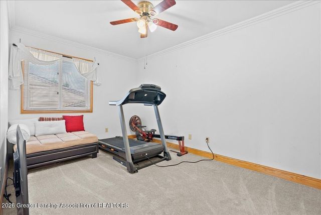 2022 E Provincial House Drive, Lansing, MI 48910