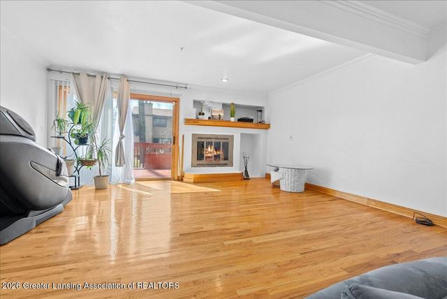 2022 E Provincial House Drive, Lansing, MI 48910