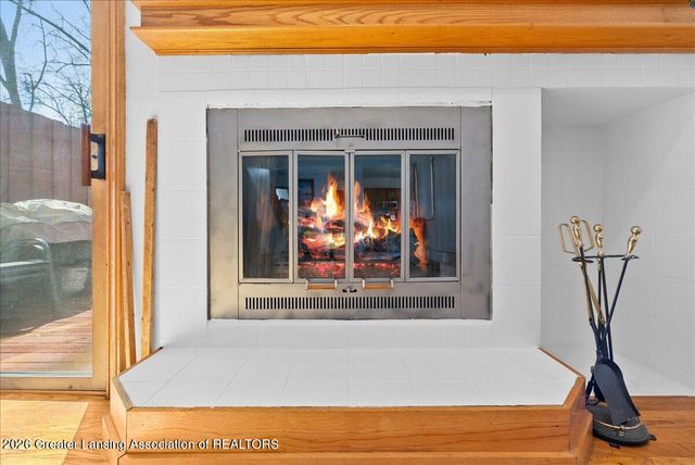 2022 E Provincial House Drive, Lansing, MI 48910