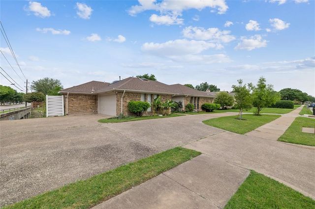 2001 Stain Glass Drive, Plano, TX 75075