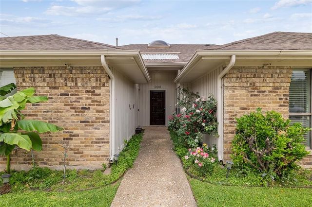 2001 Stain Glass Drive, Plano, TX 75075