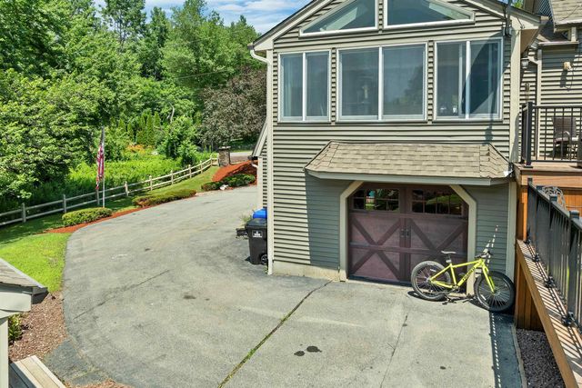 98 Robinson Road, Hudson, NH 03051