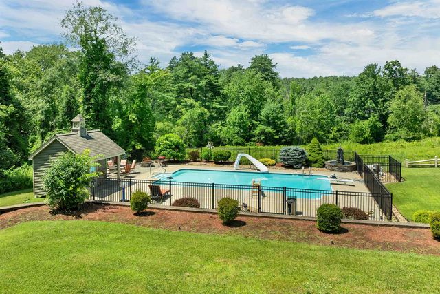 98 Robinson Road, Hudson, NH 03051