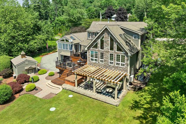 98 Robinson Road, Hudson, NH 03051