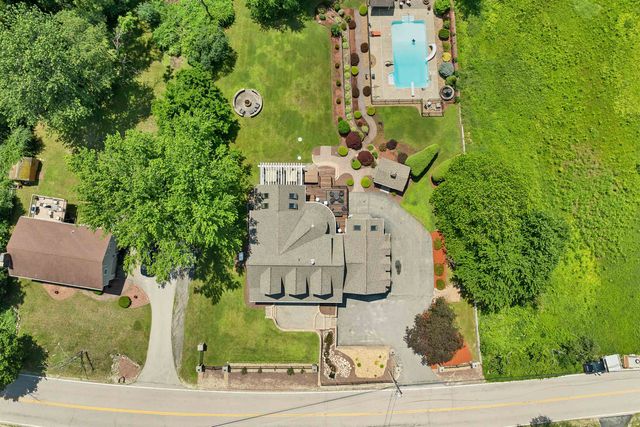 98 Robinson Road, Hudson, NH 03051