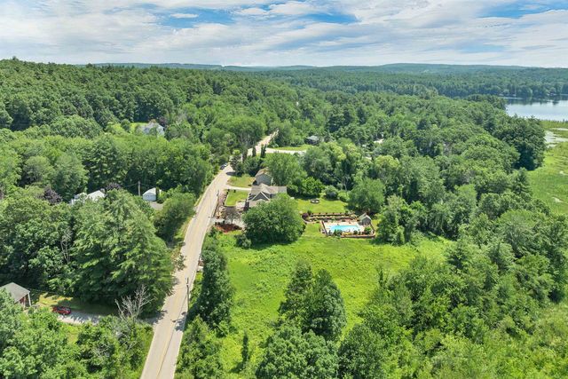 98 Robinson Road, Hudson, NH 03051