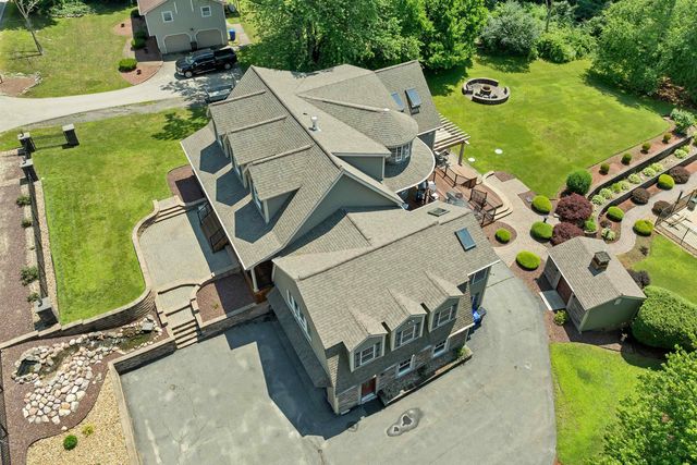 98 Robinson Road, Hudson, NH 03051