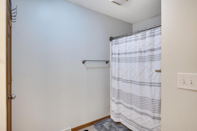 2026 Crooked AVENUE, Holmen, WI 54636