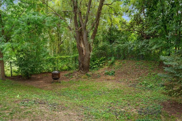 2026 Crooked AVENUE, Holmen, WI 54636