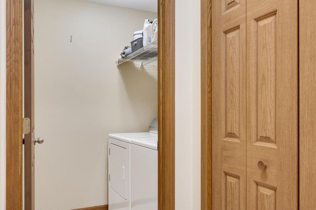 2026 Crooked AVENUE, Holmen, WI 54636