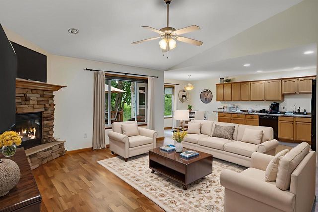 2026 Crooked AVENUE, Holmen, WI 54636