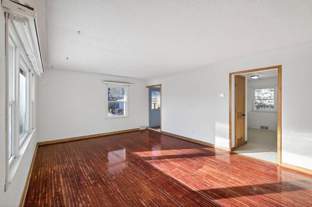 1005 North Street, Anoka, MN 55303