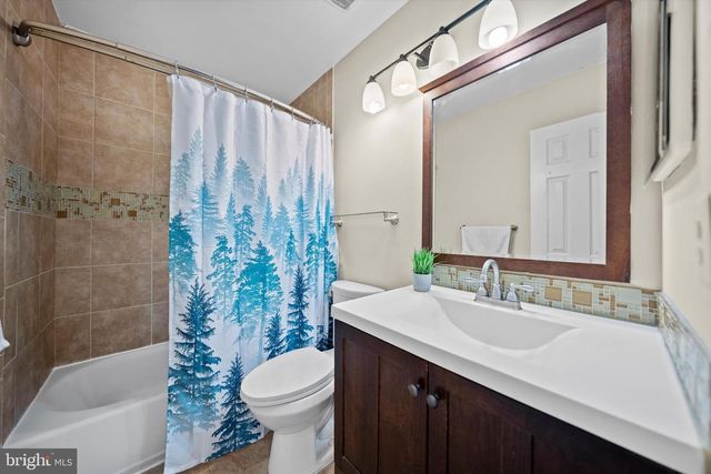 4469 HOLLY AVE, Fairfax, VA 22030