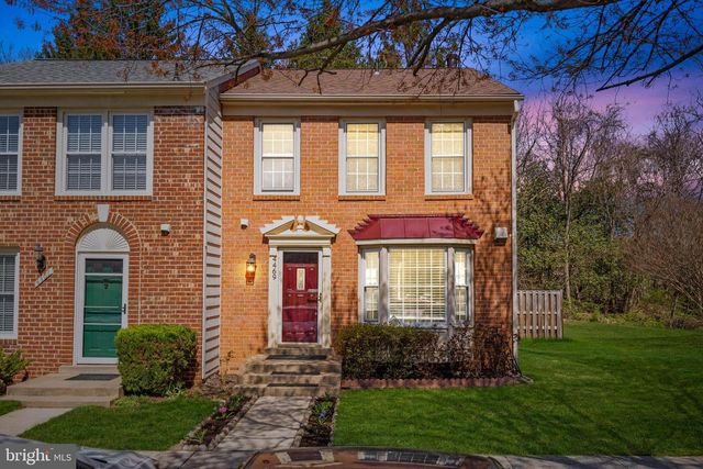 4469 HOLLY AVE, Fairfax, VA 22030