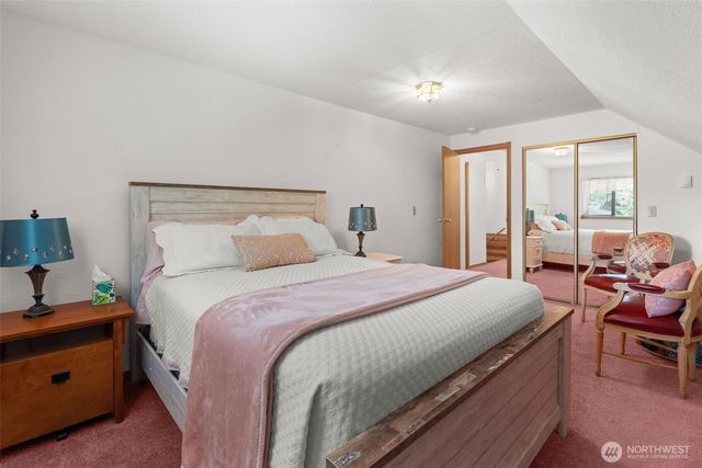 770 E Country Club Drive E, Union, WA 98592