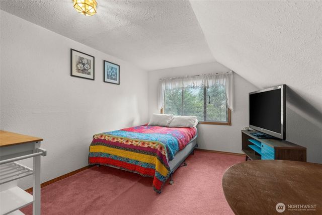 770 E Country Club Drive E, Union, WA 98592