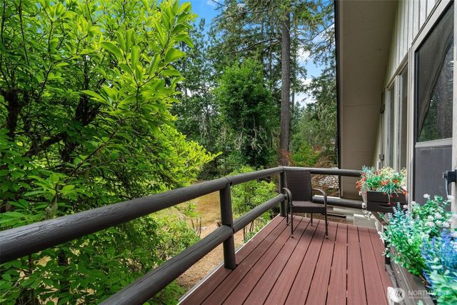 770 E Country Club Drive E, Union, WA 98592