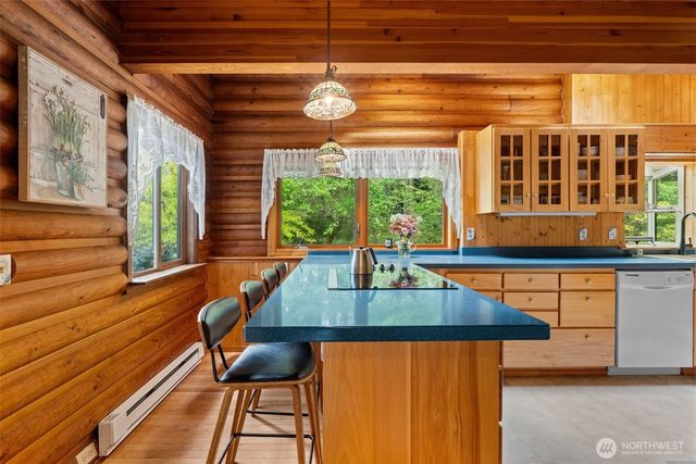 770 E Country Club Drive E, Union, WA 98592