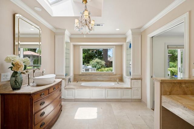 546 Cecelia Court, Los Altos, CA 94022