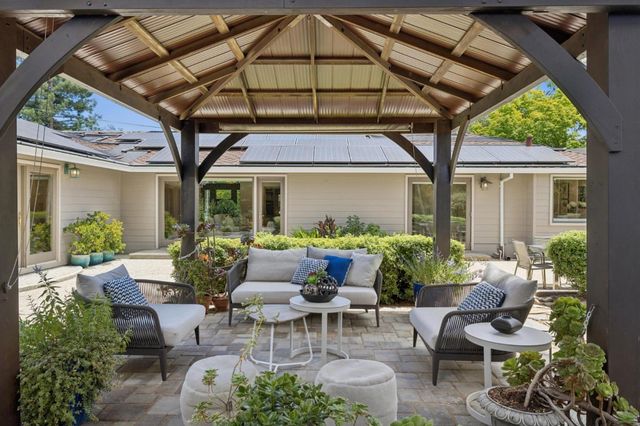 546 Cecelia Court, Los Altos, CA 94022