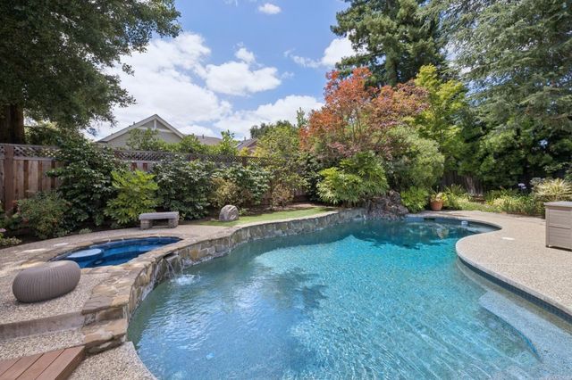 546 Cecelia Court, Los Altos, CA 94022