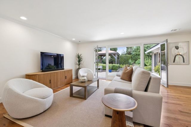 546 Cecelia Court, Los Altos, CA 94022