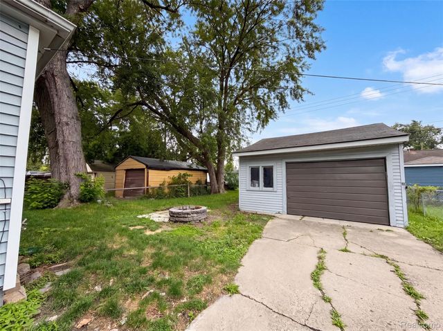 11268 Maxwell Avenue, Warren, MI 48089