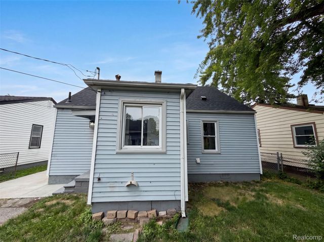 11268 Maxwell Avenue, Warren, MI 48089