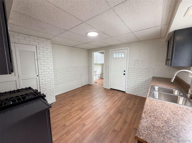11268 Maxwell Avenue, Warren, MI 48089