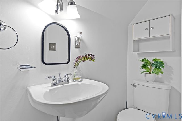 8605 Sedgemoor Dr, Henrico, VA 23228