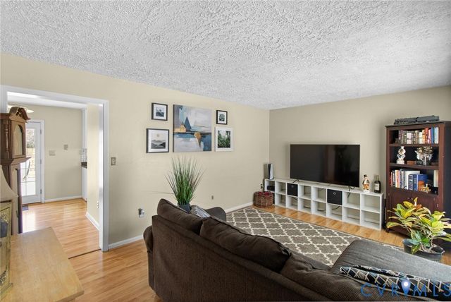 8605 Sedgemoor Dr, Henrico, VA 23228