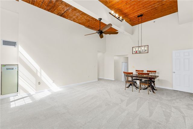 15 Higgins Street 105, Smithfield, RI 02917