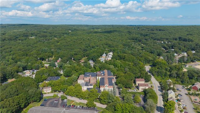 15 Higgins Street 105, Smithfield, RI 02917