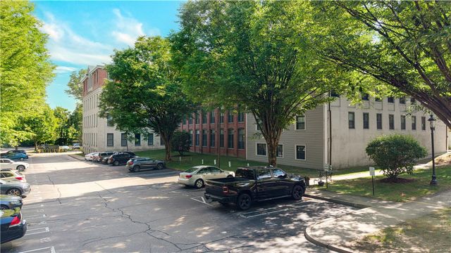 15 Higgins Street 105, Smithfield, RI 02917