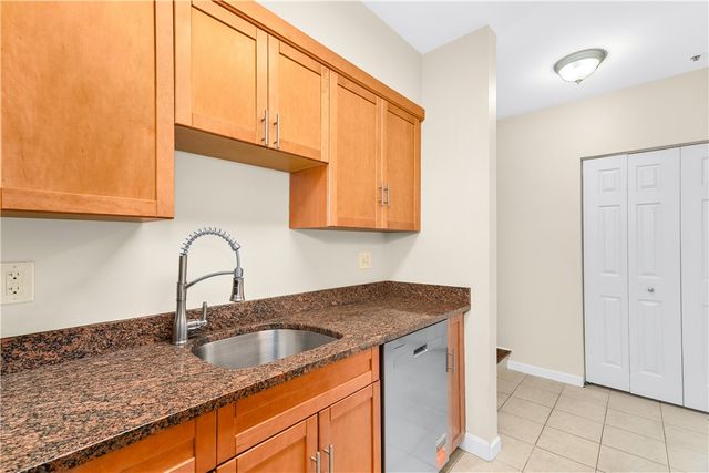 15 Higgins Street 105, Smithfield, RI 02917