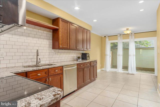 9416 AMBOY RD, Gaithersburg, MD 20886