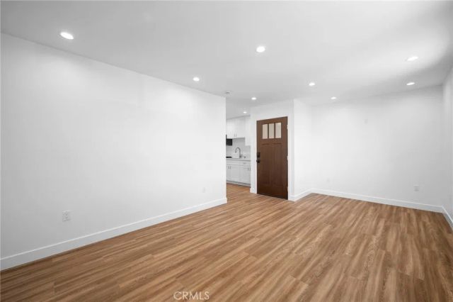 16036 Liggett Street, North Hills, CA 91343