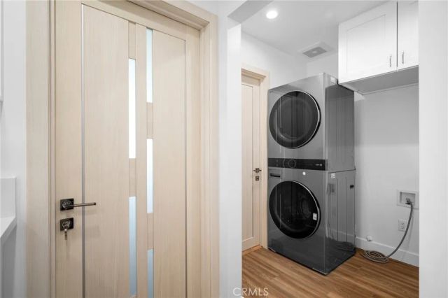 16036 Liggett Street, North Hills, CA 91343