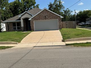 1615 Jones Street, Greenville, TX 75401
