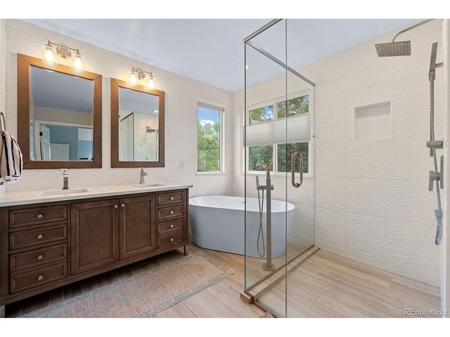 320 Driftwood Cir, Lafayette, CO 80026