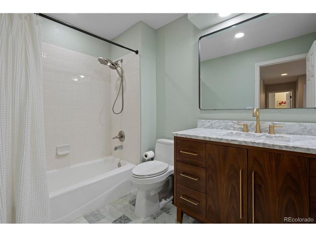 320 Driftwood Cir, Lafayette, CO 80026