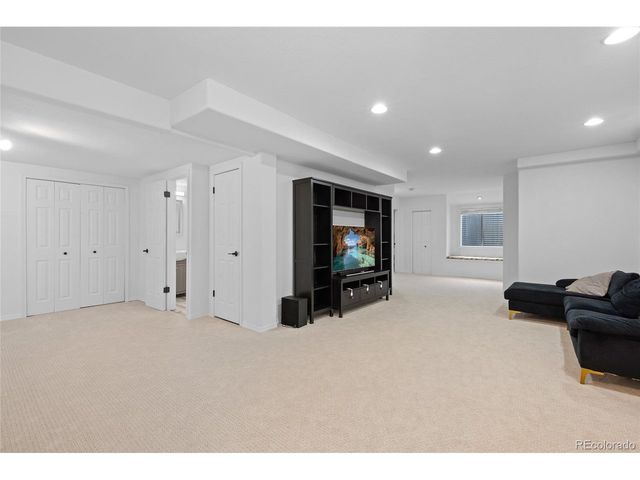 320 Driftwood Cir, Lafayette, CO 80026