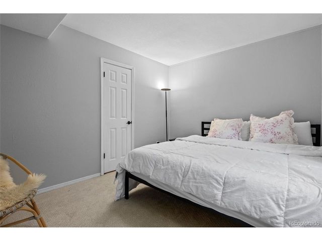 320 Driftwood Cir, Lafayette, CO 80026