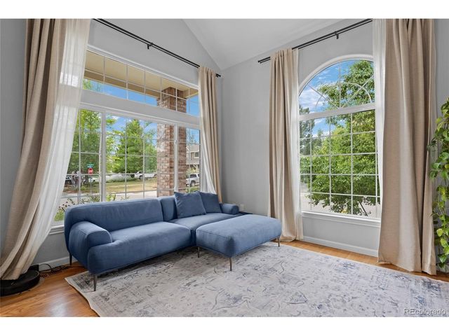 320 Driftwood Cir, Lafayette, CO 80026