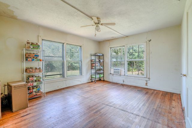 713 Lution Drive, Weatherford, TX 76087