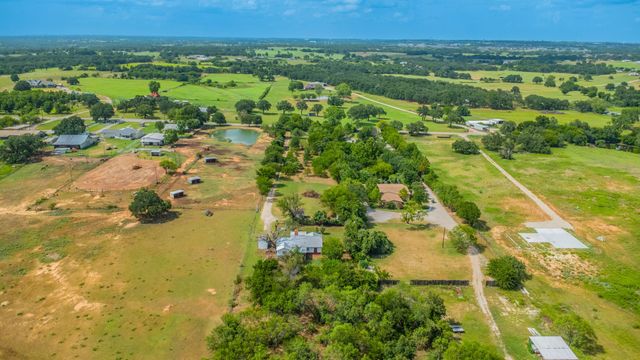 713 Lution Drive, Weatherford, TX 76087