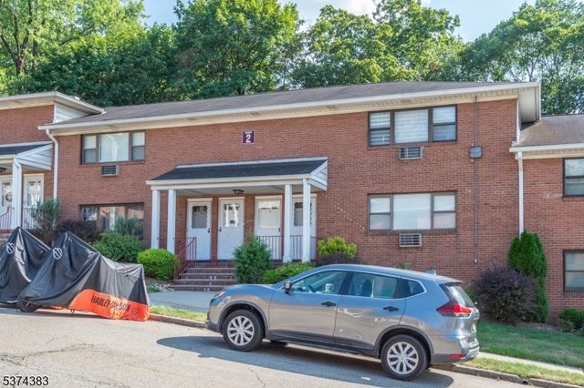 2 Colonial Dr F, Little Falls Twp., NJ 07424