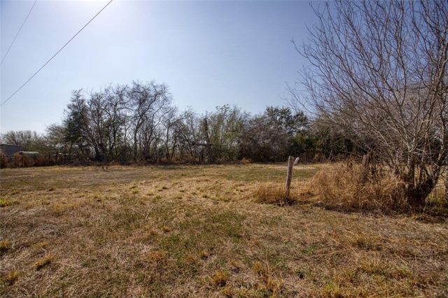 4521 County Road 2211, Odem, TX 78370