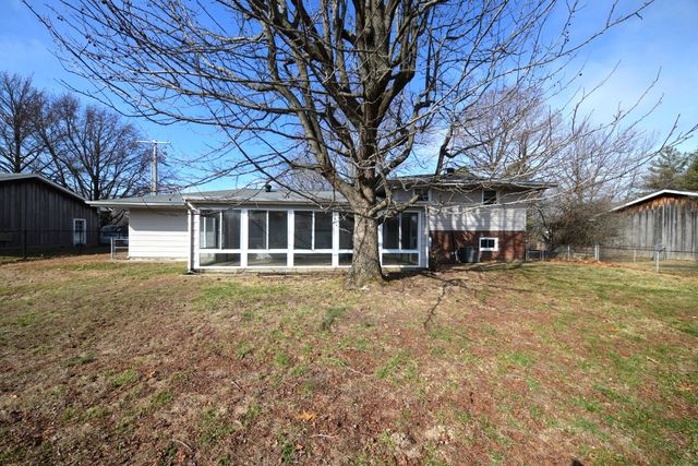 412 N 42nd Street, Mt Vernon, IL 62864