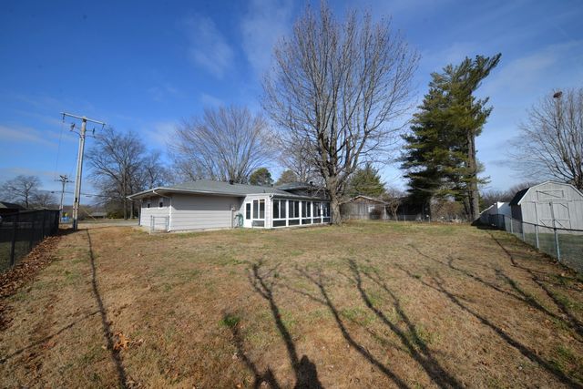 412 N 42nd Street, Mt Vernon, IL 62864